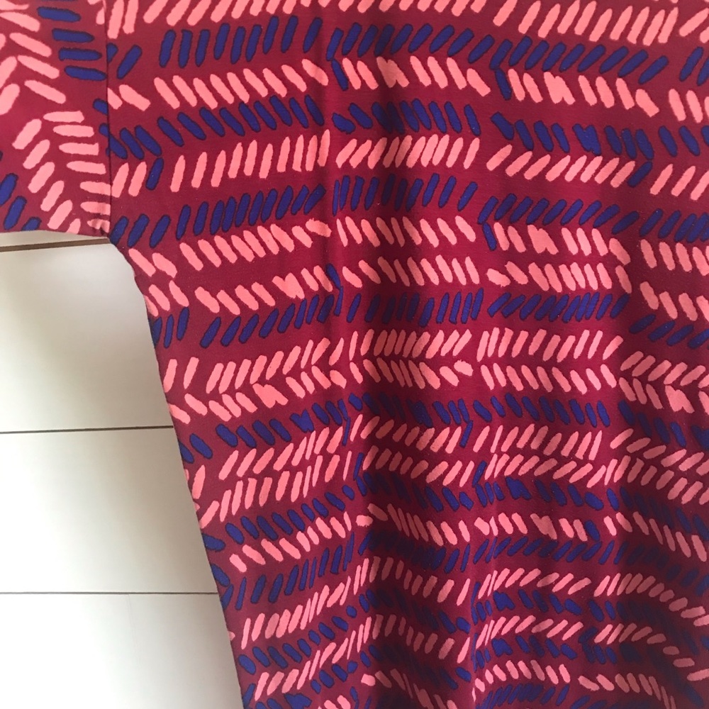 Lularoe Irma medium - Picture 4 of 4